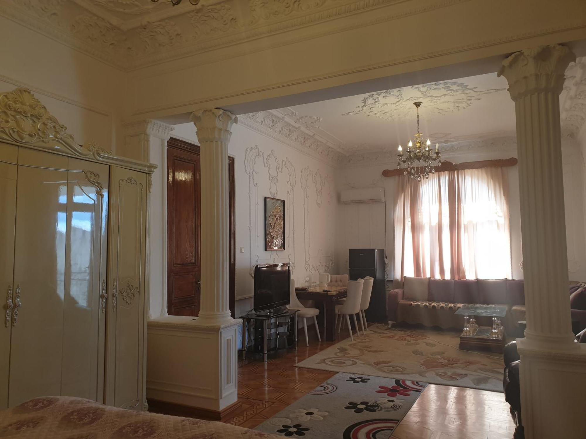 Hotel Royal Kutaisi Exterior photo
