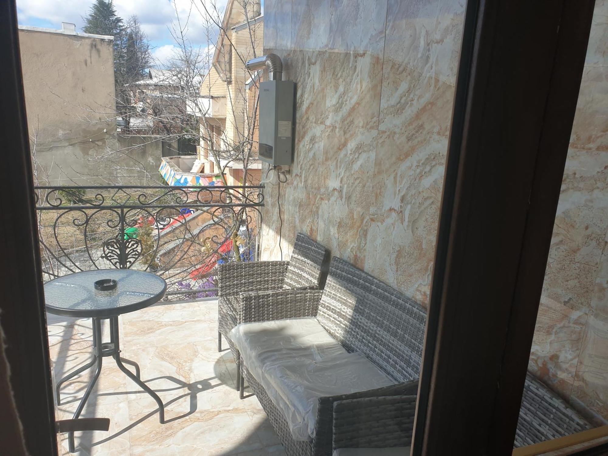 Hotel Royal Kutaisi Exterior photo